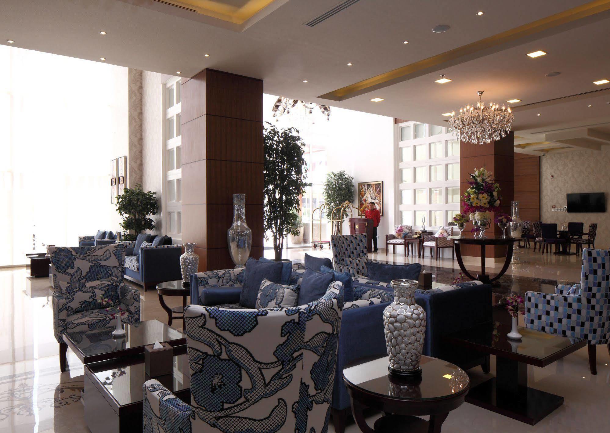 Intour Al Sahafa Hotel Riade Exterior foto